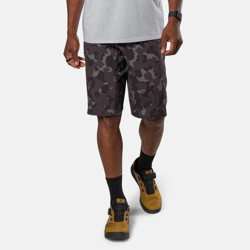 Men's Summit Shell Shorts - BLACK CAMO / 34