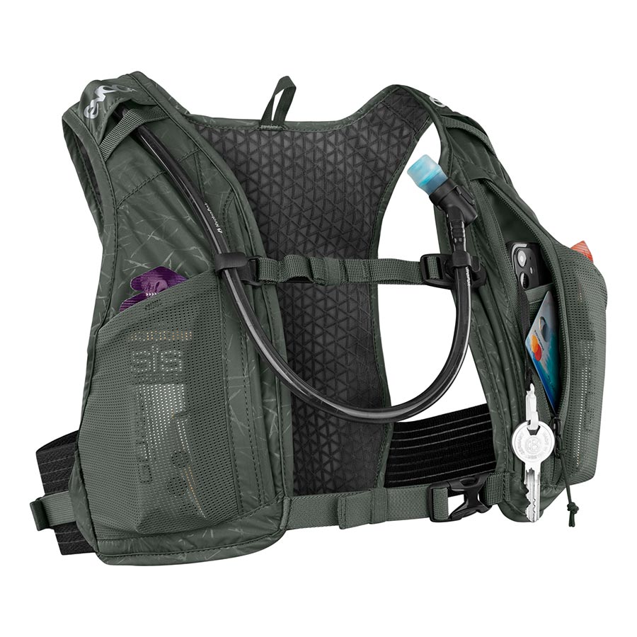 EVOC Hydro Pro 1.5 + 1.5l Bladder Hydration Bag Volume: 1.5L Bladder: Included (1.5L) Dark Olive