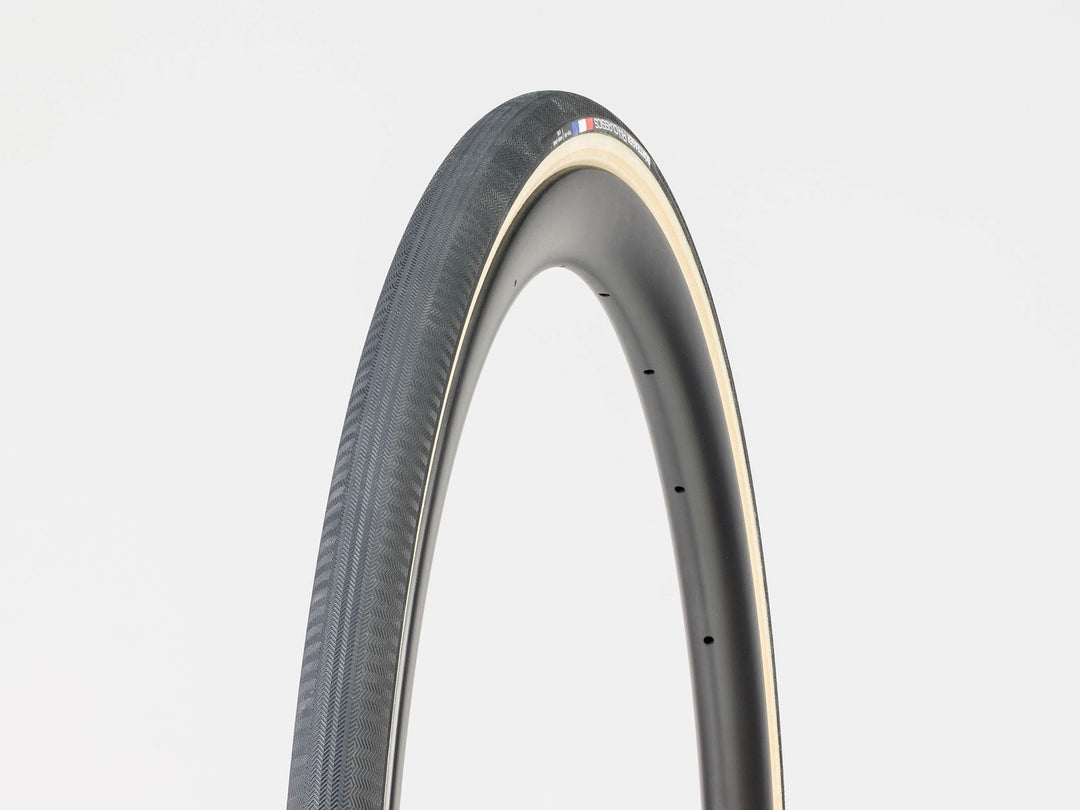 https://media.trekbikes.com/image/upload/BontragerR4ClassicsOpenTubular_23397_A_Primary.jpg
