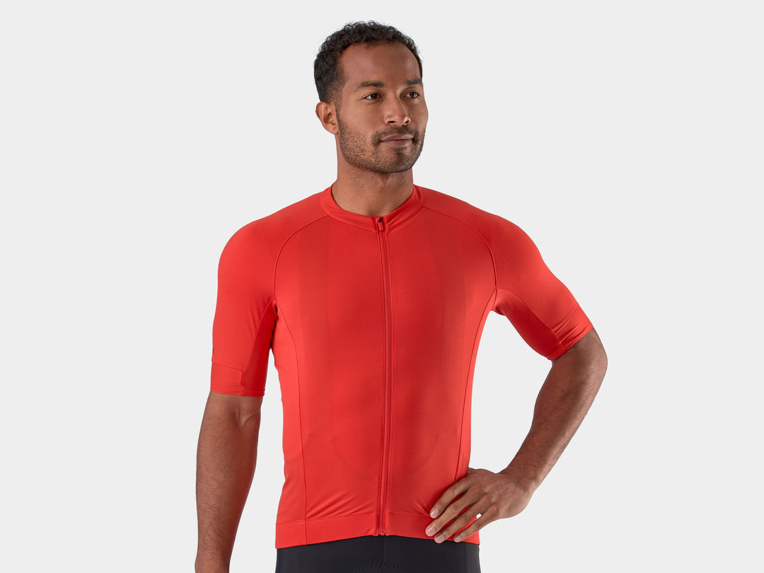 https://media.trekbikes.com/image/upload/CircuitJersey_34651_D_Primary.jpg