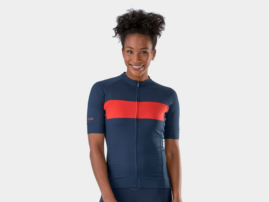 https://media.trekbikes.com/image/upload/CircuitWomensLTDJersey_34652_C_Primary.jpg