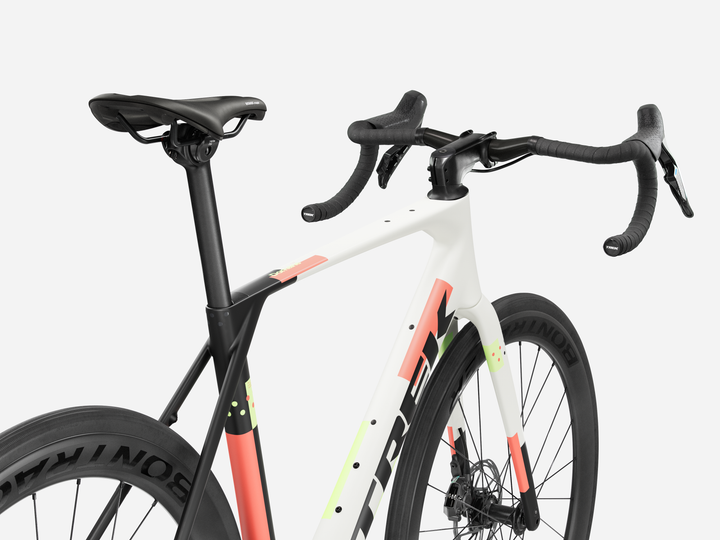 2027 Trek Domane SL 6 AXS Gen 5 - SRAM Rival 2x