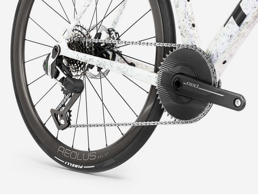 2027 Trek Domane SLR 9 AXS 1x Gen 5 - SRAM RED 1x XPLR (PRE-ORDER)