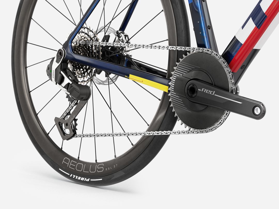 2027 Trek Domane SLR 9 AXS 1x Gen 5 - SRAM RED 1x XPLR (PRE-ORDER)