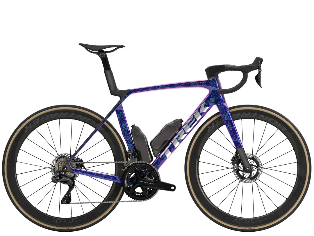https://media.trekbikes.com/image/upload/MadoneSLR9-26-46707-J-Primary.jpg