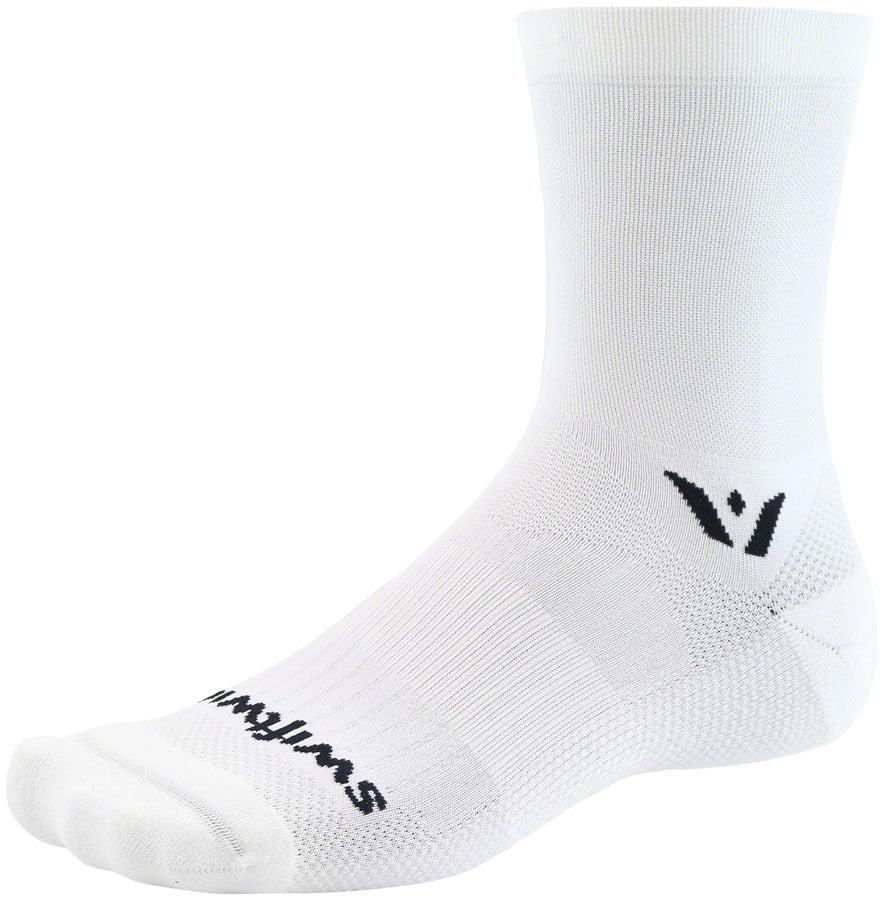 Swiftwick Aspire Mid Crew Socks - 5" White Large