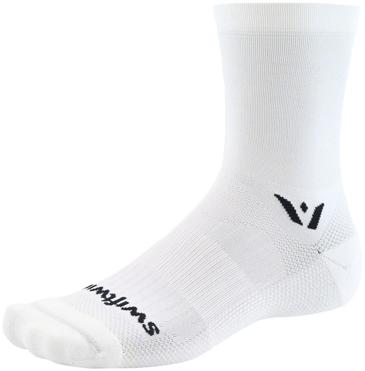 Swiftwick Aspire Mid Crew Socks - 5" White Large