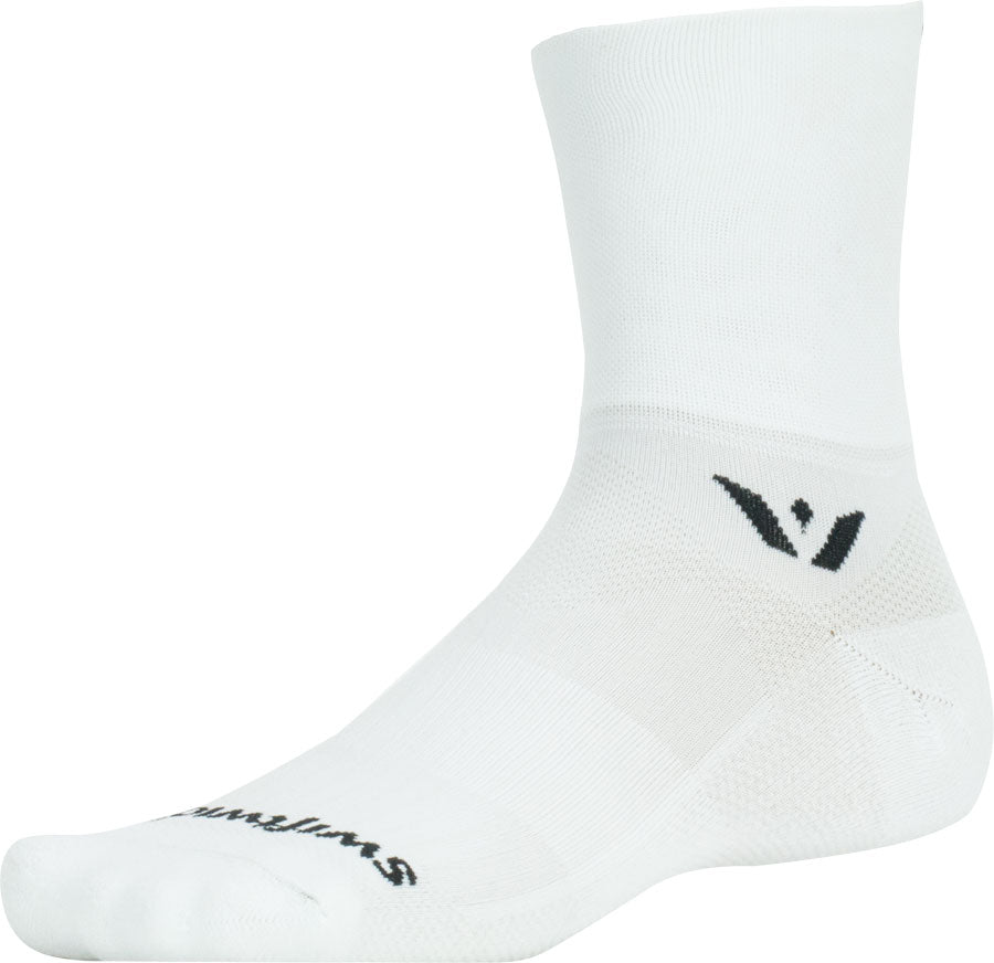 Swiftwick Aspire Quarter Crew Socks - 4" White Large